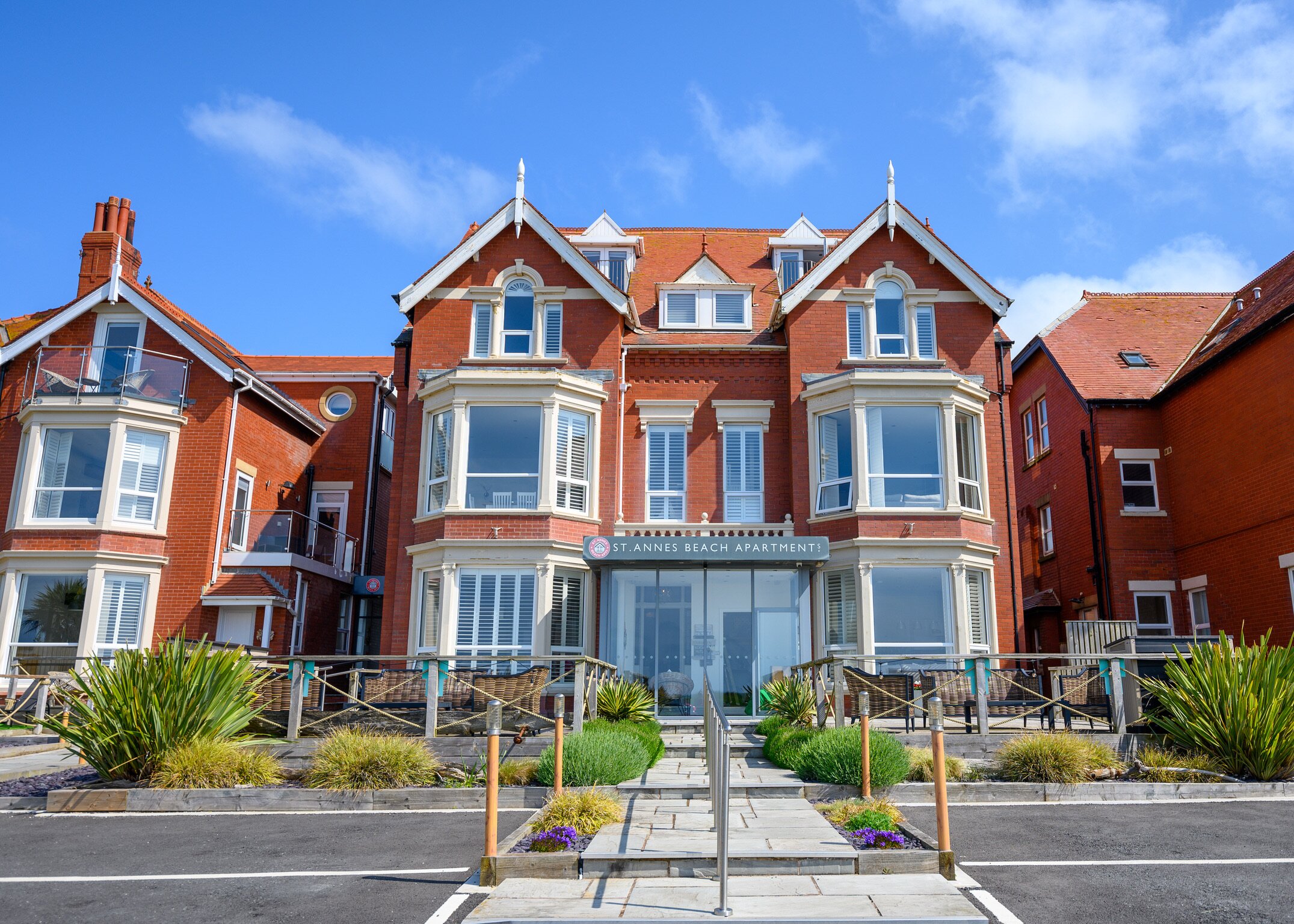 ST ANNES BEACH APARTMENTS - Updated 2024 (Lytham St Anne's)