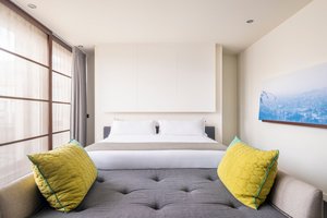 Room & Suite