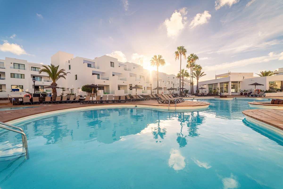 Galeon Playa Apartments Pool: Pictures & Reviews - Tripadvisor