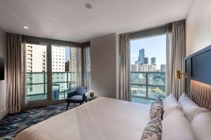 Room & Suite