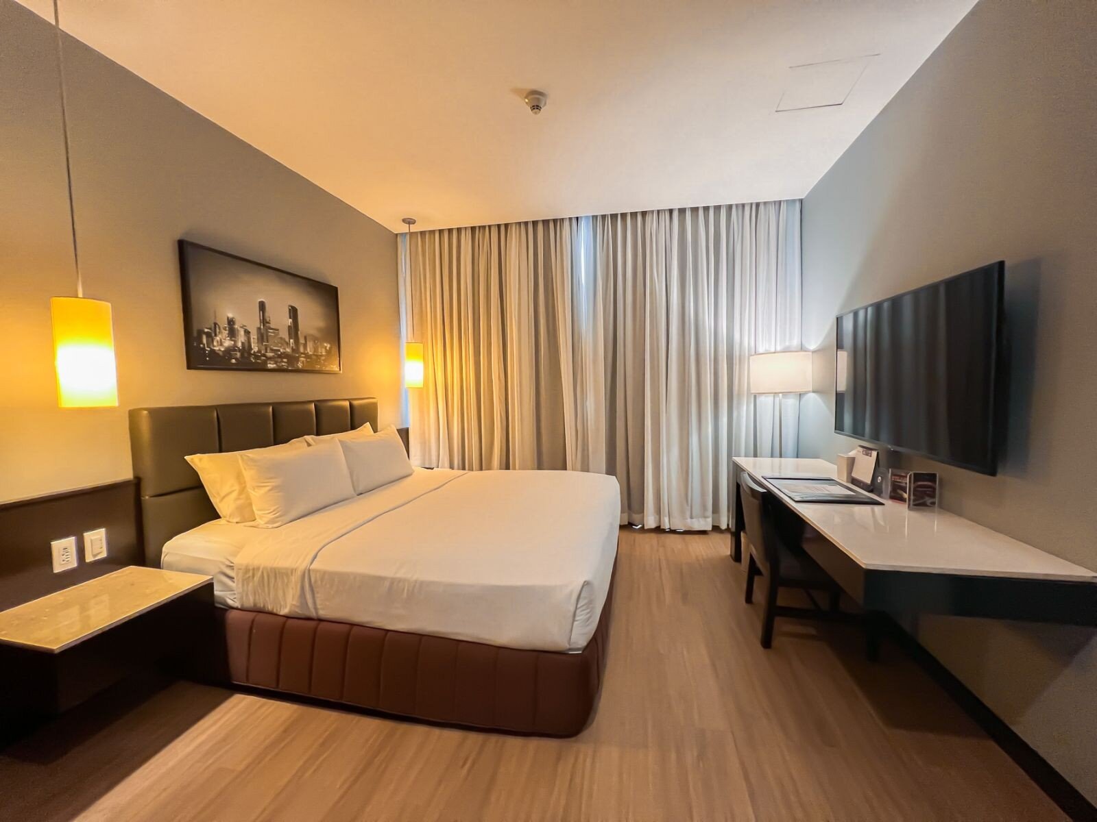 B HOTEL ALABANG - Updated 2024 Reviews, Photos & Prices