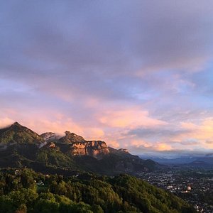 Bergblick | Stadtblick | Sonnenuntergang