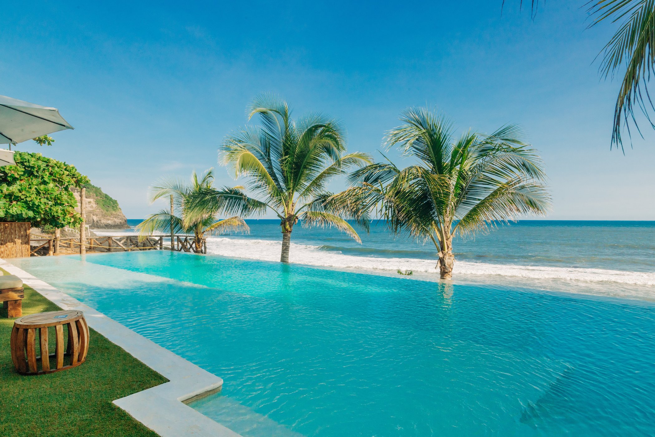 Puro Surf Hotel & Performance Academy by null