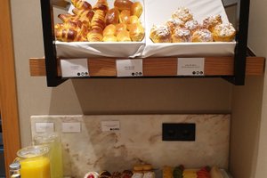 餐饮