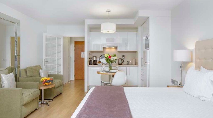 Guest room