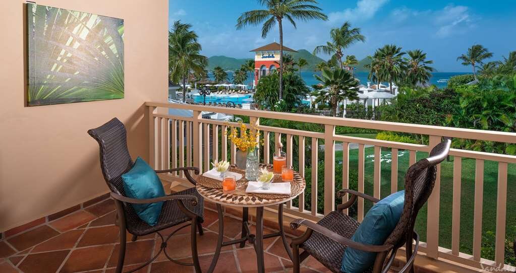 Rondoval room 7001 - Picture of Sandals Grande St Lucian, St. Lucia -  Tripadvisor