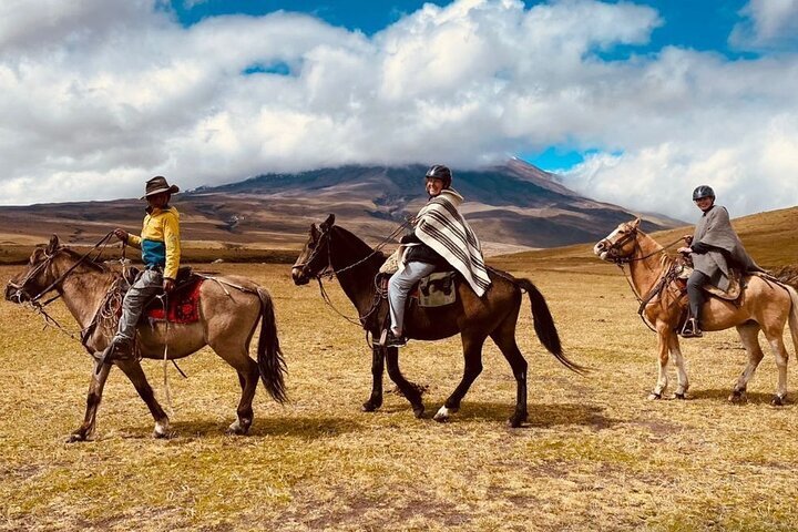 2024 2-Day Horseback Riding Cotopaxi Private Tour