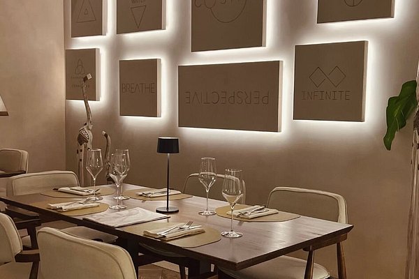 LA PERLA RESTAURANT, Milovici - Menu, Prices & Restaurant Reviews -  Tripadvisor