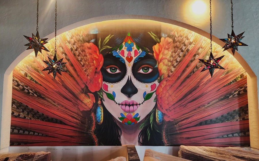 MURAL - DOS CAMINOS CHARLOTTE INTERIOR