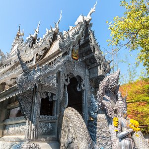 Wat Sri Suphan (The Silver Temple)
