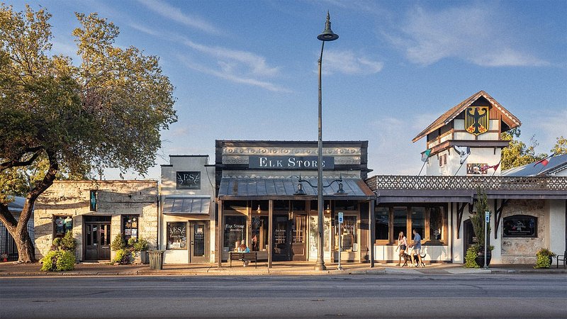 Mainstreet in Fredericksburg, Texas