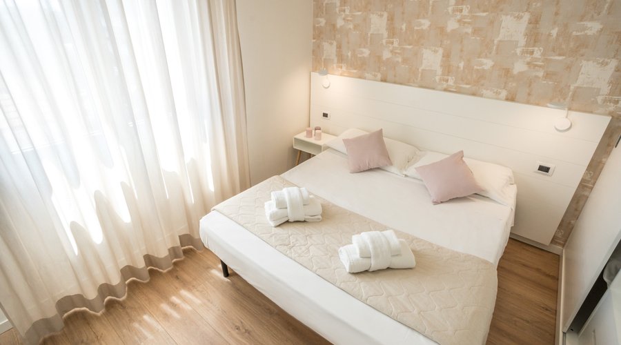 Bilocale medium camera da letto