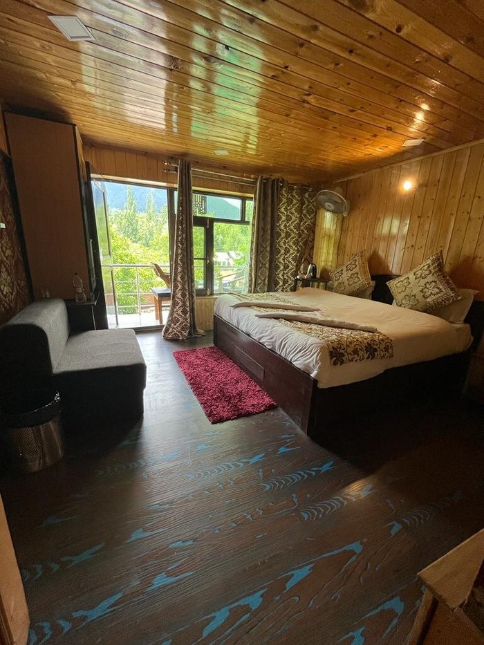 PAHALGAM PEAKS (Srechhan) - Hotel Reviews & Photos - Tripadvisor