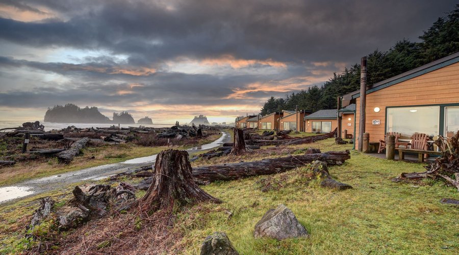 View of Luxury Cabins and close proximity to the Ocean