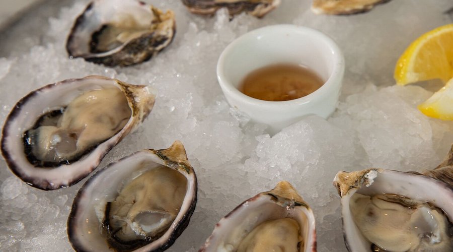 Oysters with mignonette and lemon