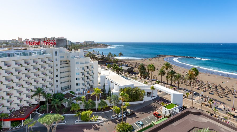 Vista exterior, Hotel y Playa de Troya