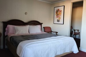 Room & Suite