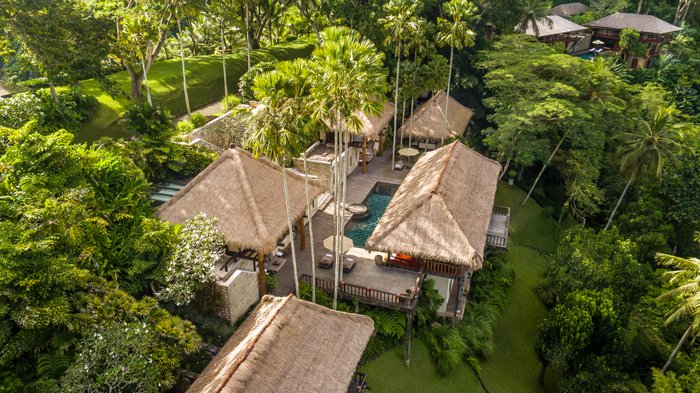 https://dynamic-media-cdn.tripadvisor.com/media/photo-o/2b/68/74/b1/tejasuara-residence-aerial.jpg?w=700&h=-1&s=1