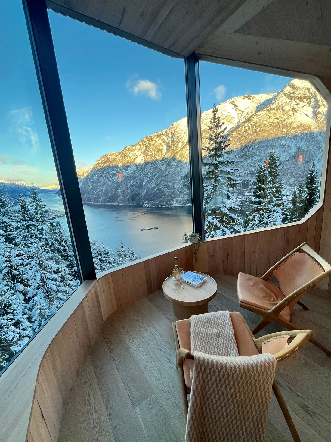 WOODNEST TREEHOUSE - Updated 2024 Guest house Reviews (Odda, Norway ...