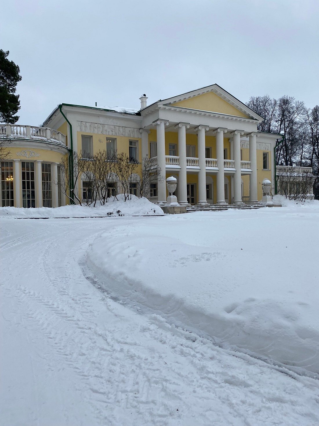 УСАДЬБА ГОРКИ ЗАГОРОДНЫЙ ОТЕЛЬ (Горки Ленинские) - отзывы и фото -  Tripadvisor