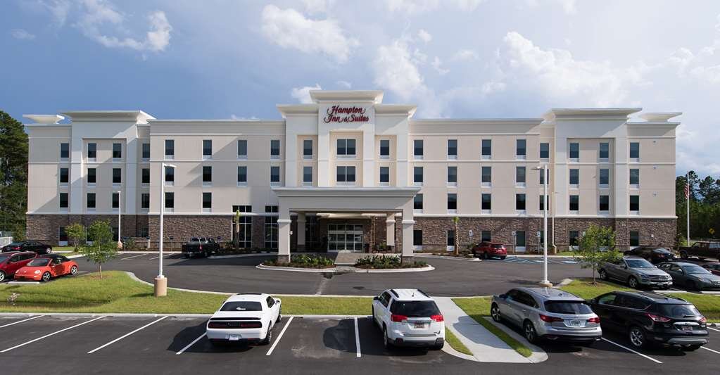 HAMPTON INN & SUITES FAYETTEVILLE - Updated 2024 Prices & Hotel Reviews ...