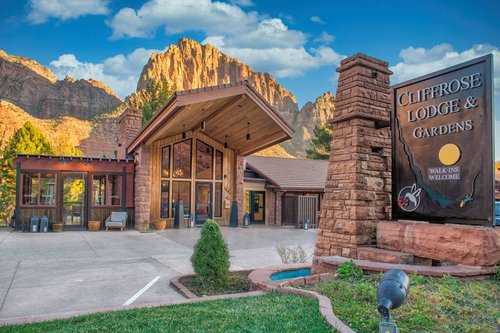 Adult Guide in Springdale