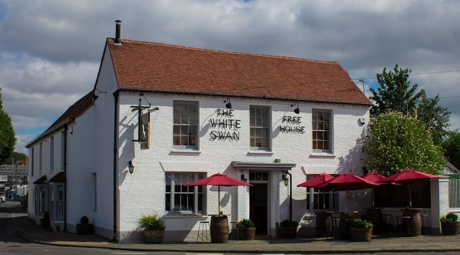 Grade II listed, The White Swan has been serving pints for hundreds of years! Today it is a cornerstone of the local community and social hub.