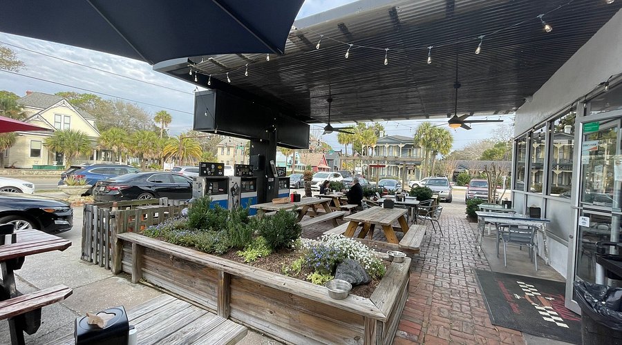 T-Rays Burger Station