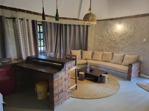 Room & Suite
