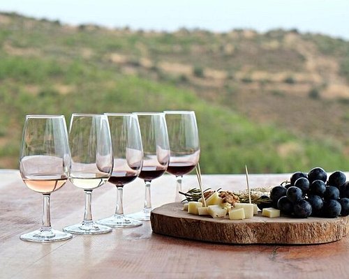 wine tour santorini greece
