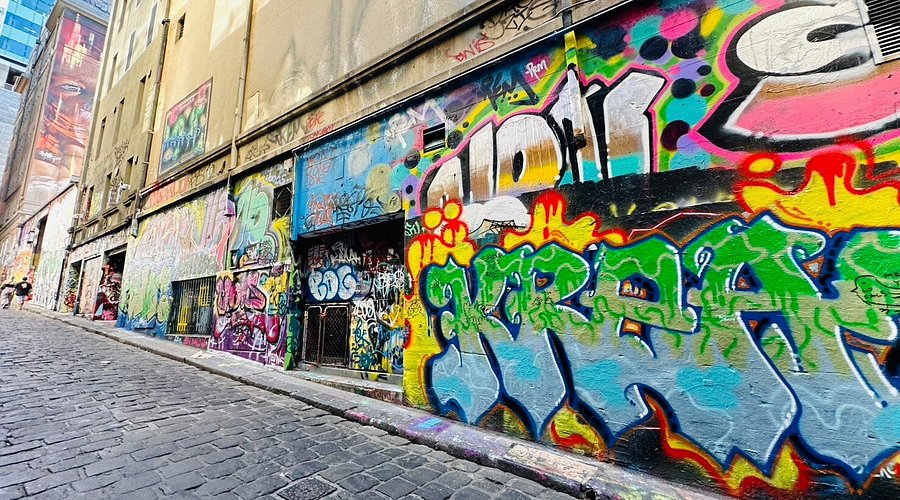 جولة فنون الشارع واكتشاف الأزقة