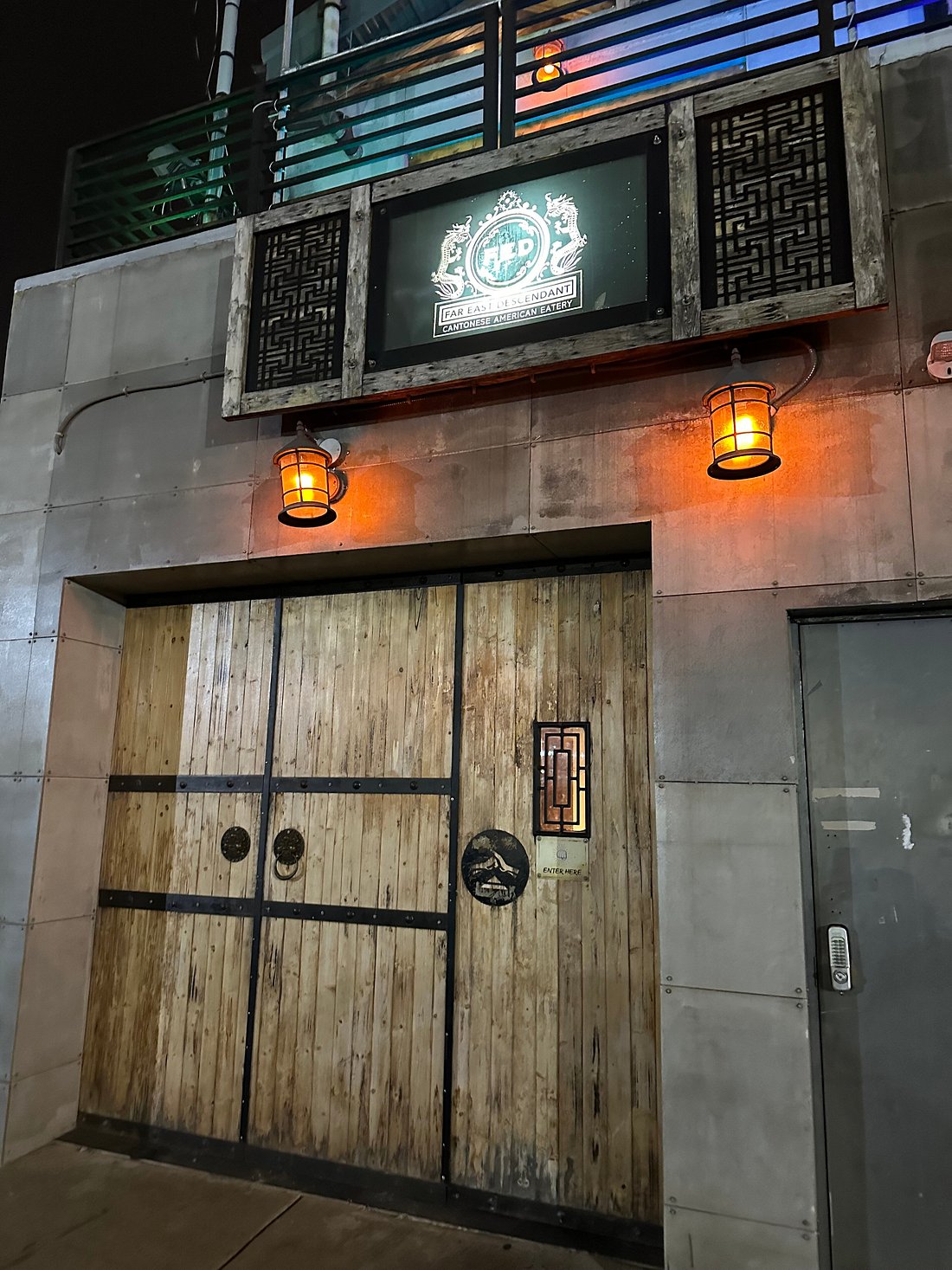 FAR EAST DESCENDANT, Philadelphia Photos & Restaurant Reviews Order