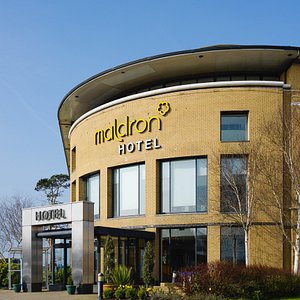 Exterior Maldron Hotel Belfast International Airport