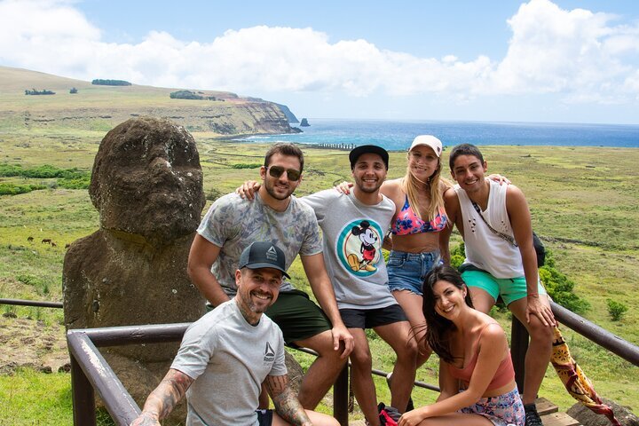 ラパヌイの 2 日間の 1 日ツアー + トンガリキの日の出、提供元：RAPA NUI DREAM | イースター島, チリ - Tripadvisor