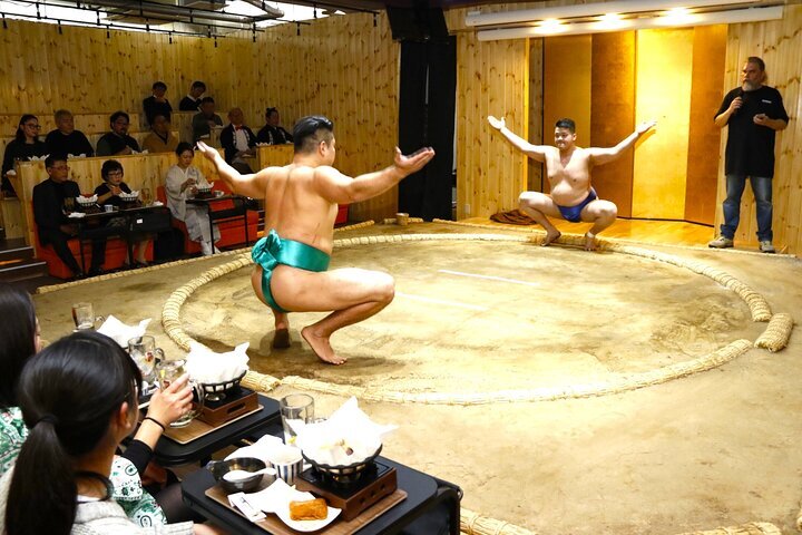 2024 東京相撲エンターテインメントショー（鶏鍋と写真付き）、提供元：Tokyo: Sumo Practice Show with Chicken  Hot Pot and Photo | 浅草, 日本 - Tripadvisor