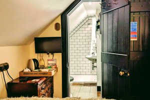 Room & Suite