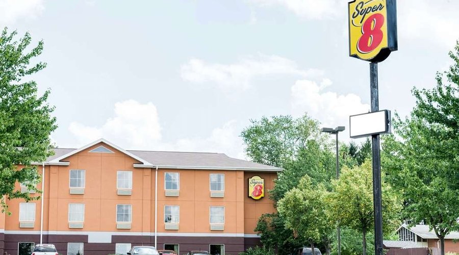 Welcome to Super 8 MarsCranberryPittsburgh Area