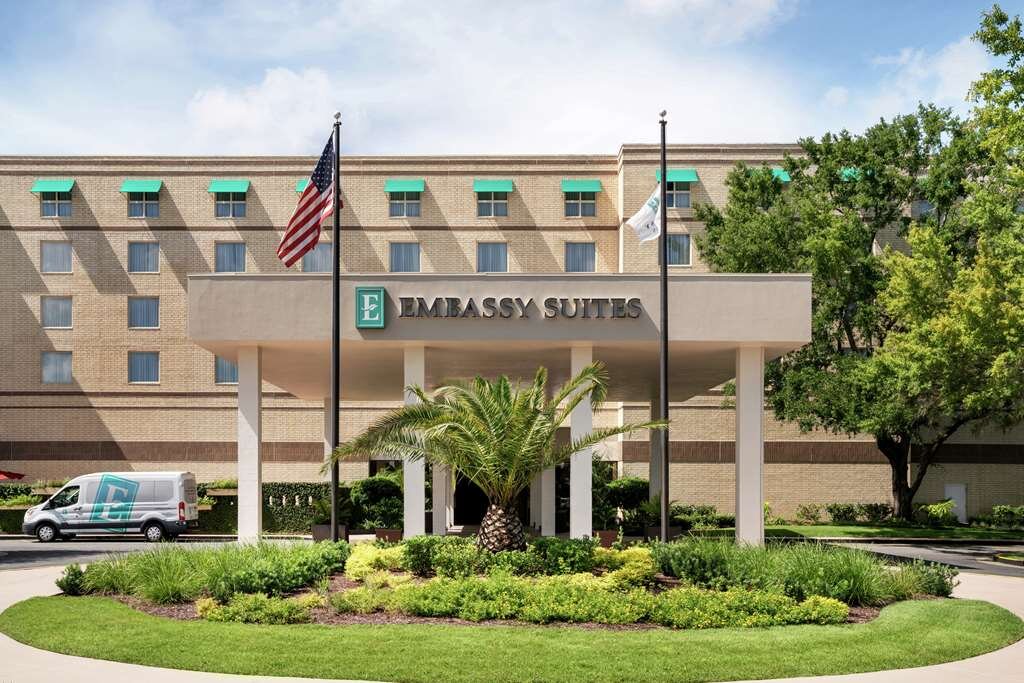 THE 10 CLOSEST Hotels To Holiday Inn Brunswick I-95 (Exit 38), An IHG Hotel