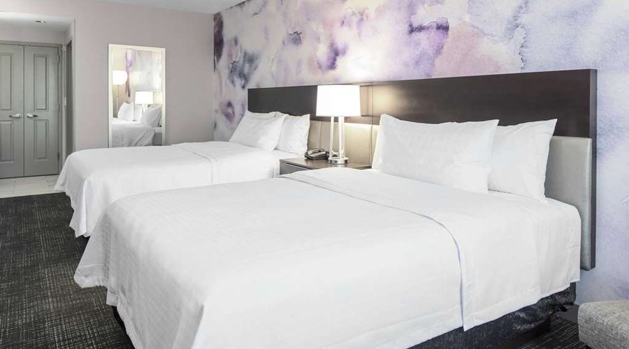 Guest room