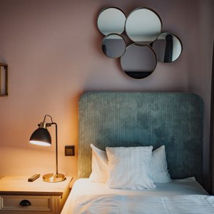 Unsere Hotelzimmer, moderne Farben, hochwertige Materialien. 