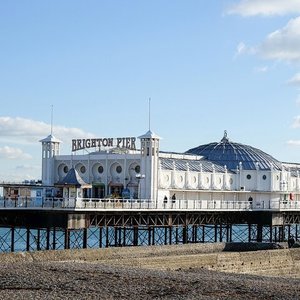 Classic British Seaside Escapes: Sun, Sand, and Sea - Brighton Beach activities and dining options