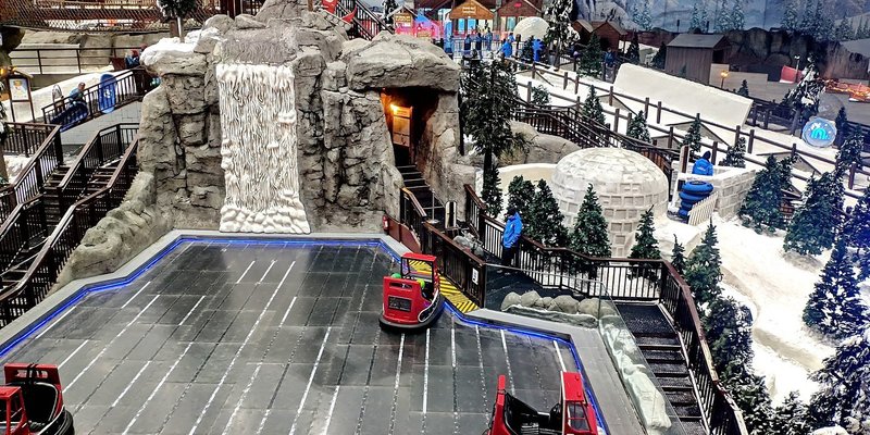 Inside of Ski Dubai