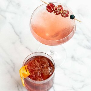 Shangri-La Hotel Toronto Lobby Lounge Cocktail