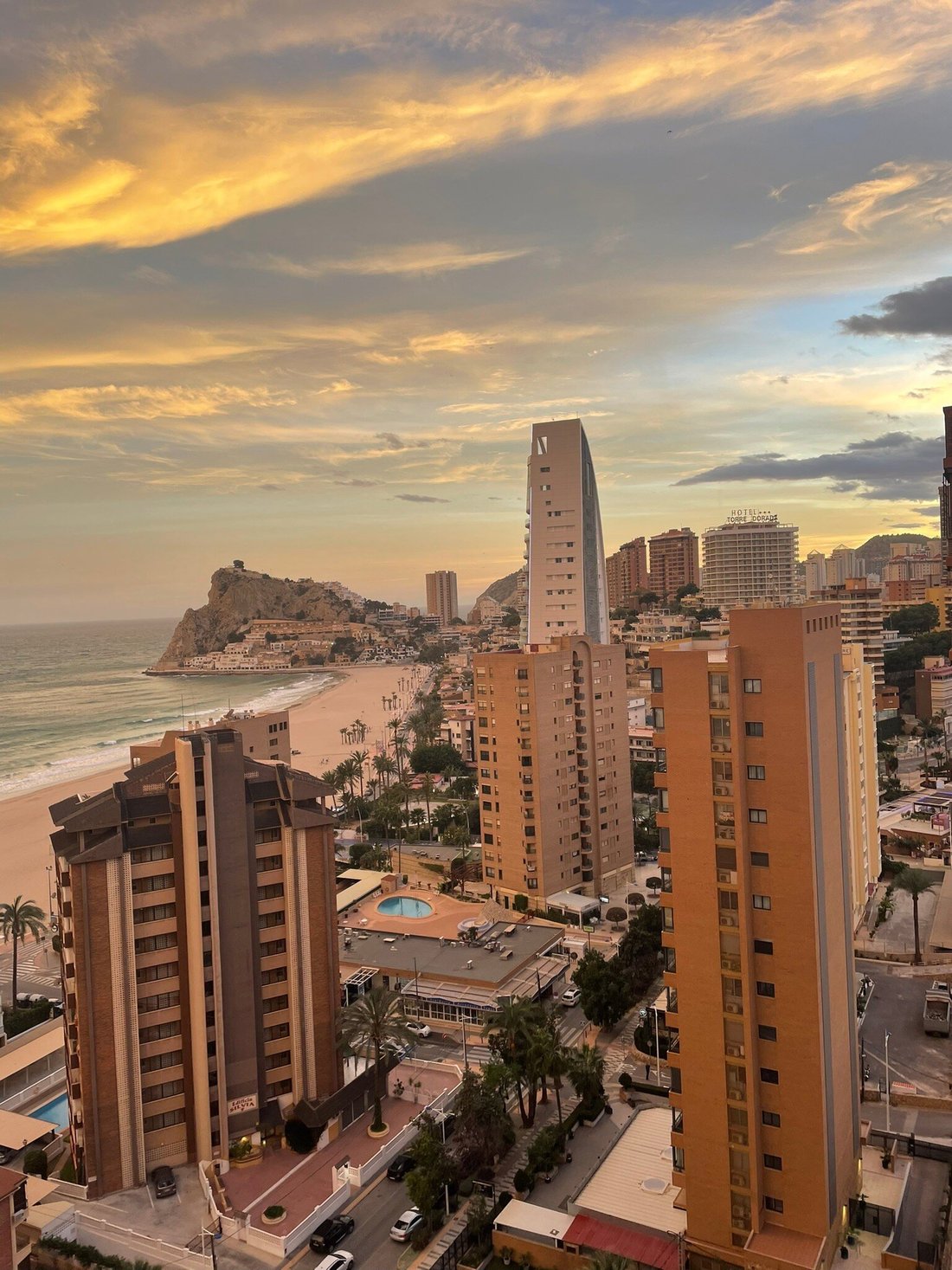 El Faro Apartments, Benidorm, Costa Blanca, Spain. Book El Faro ...