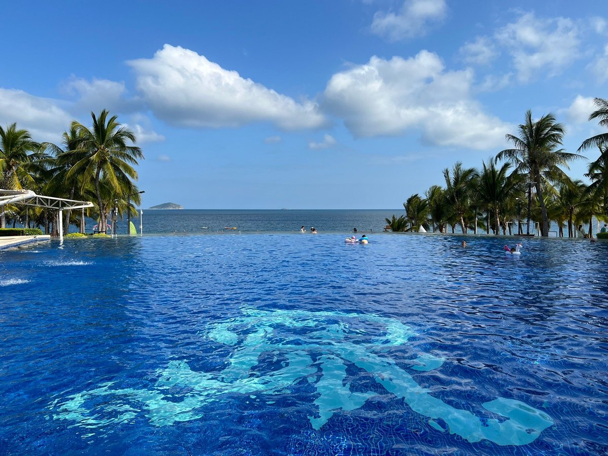 THE ST. REGIS SANYA YALONG BAY RESORT - Updated 2024 Prices & Hotel ...