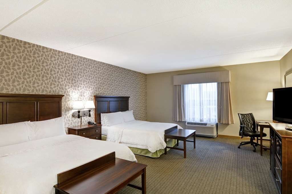 Hampton Inn Tunkhannock - hotel rooms