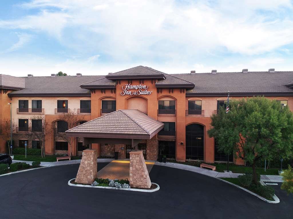 HAMPTON INN SUITES TEMECULA Updated 2024 Prices Hotel Reviews CA   Exterior 