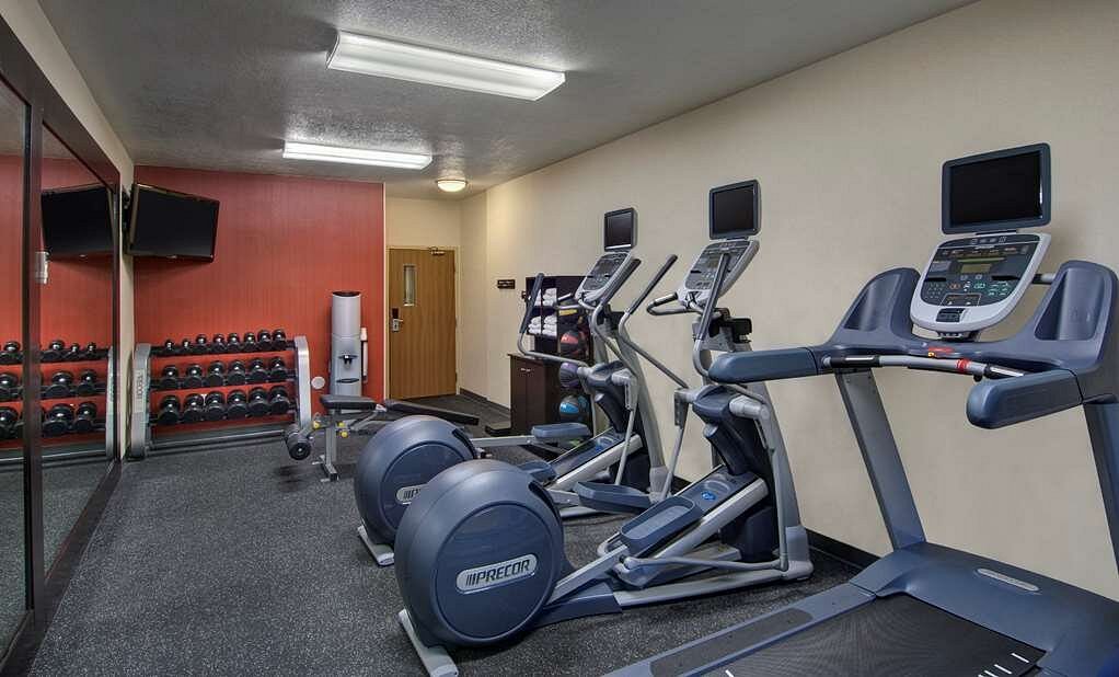 Best Women's Fitness Gym available near Orangevale, CA.