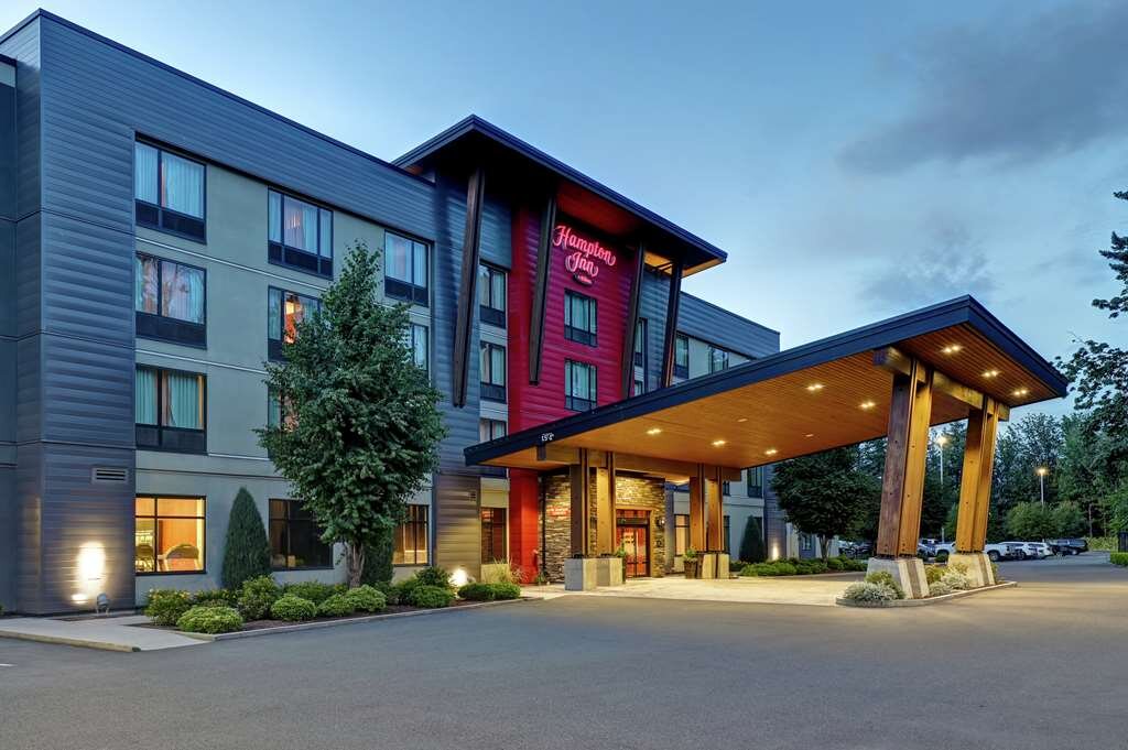 HAMPTON INN BY HILTON CHILLIWACK Updated 2024 Prices Hotel Reviews   Exterior 