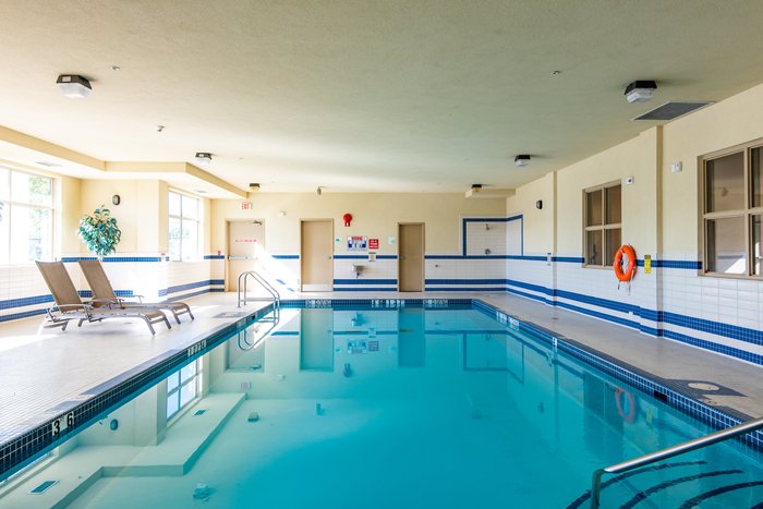 HOLIDAY INN & SUITES KAMLOOPS, AN IHG HOTEL $148 ($̶1̶6̶0̶) - Prices ...